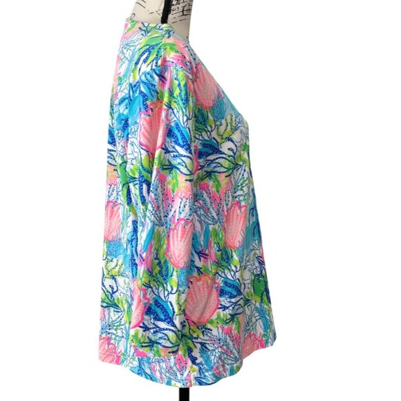 Lulu B. Womens V-Neck Top 3/4 Sleeves Size XL Blue Pink Ocean Shell Tropical - Picture 2 of 8
